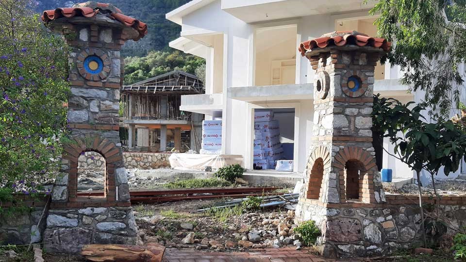 New villas on the site of the old Gökçe  pool